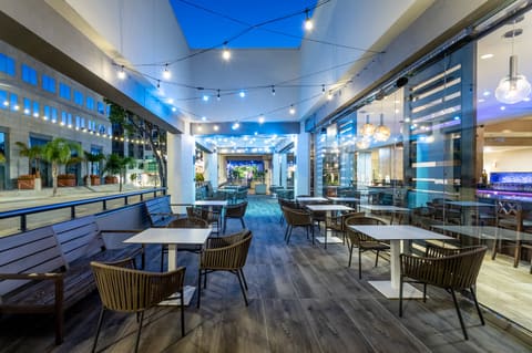 Crowne Plaza Los Angeles Harbor Hotel by IHG