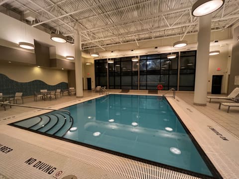 DoubleTree by Hilton Hotel West Edmonton
