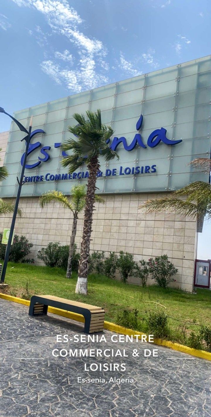 Es-Sénia